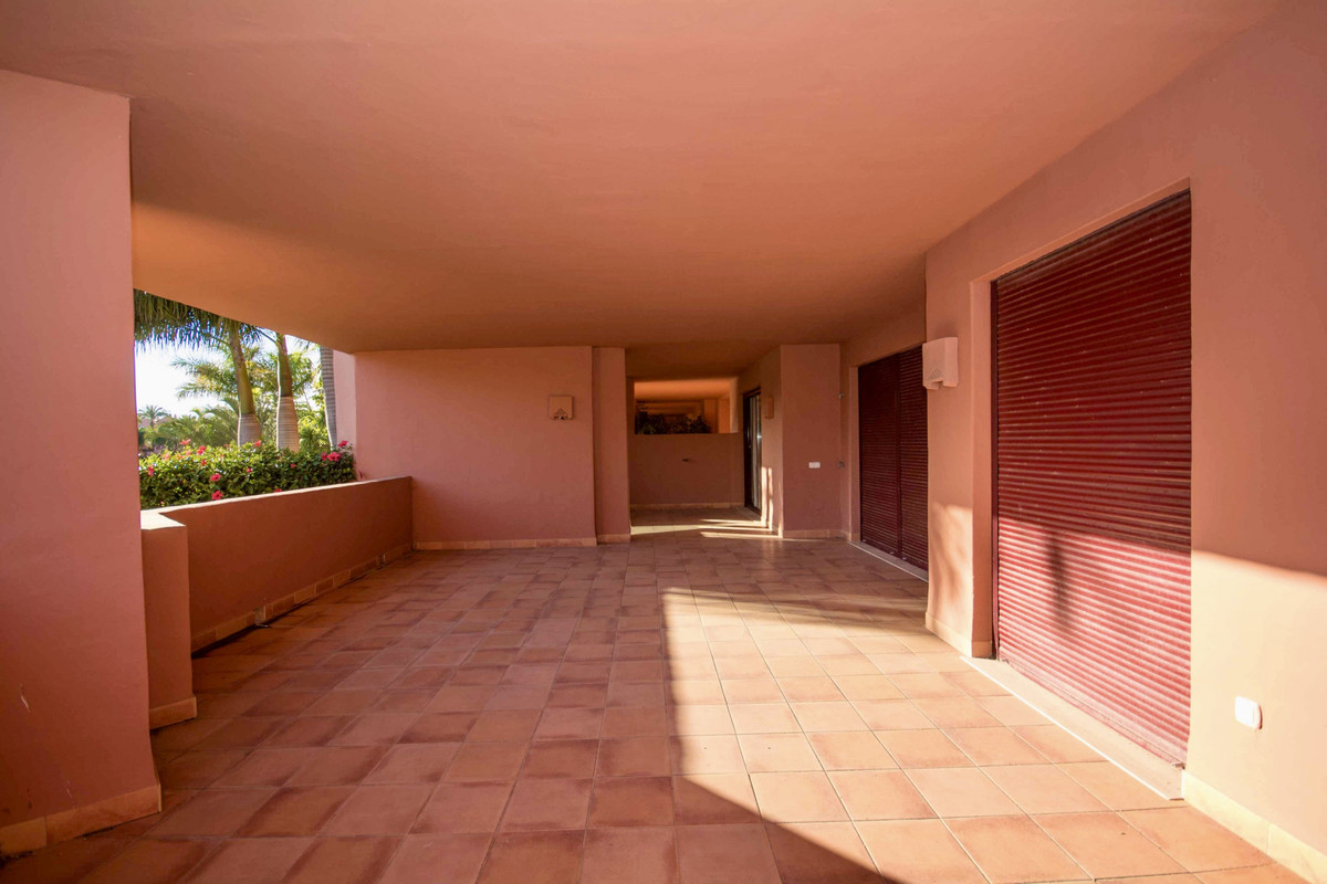 Appartement te koop in Estepona | 4 slaapkamers H5299351