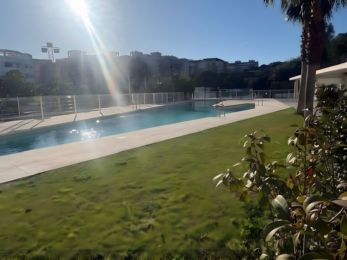 Appartement te koop in Estepona | 2 slaapkamers H5299669