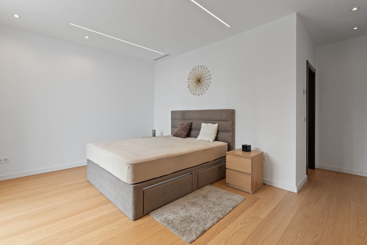 Huis te koop in Estepona | 5 slaapkamers H5299705
