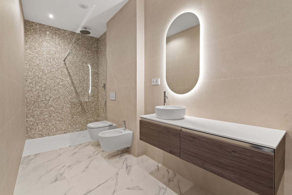 Huis te koop in Estepona | 5 slaapkamers H5299705