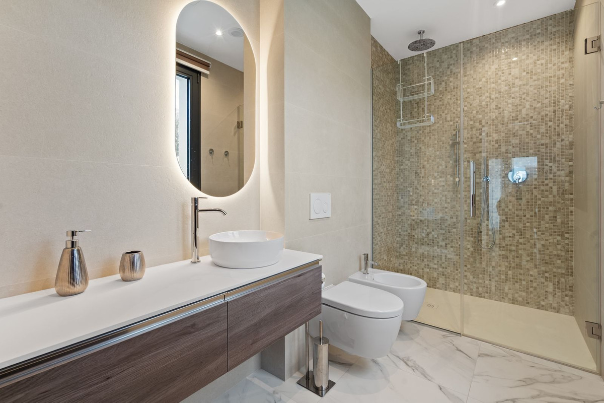 Huis te koop in Estepona | 5 slaapkamers H5299705