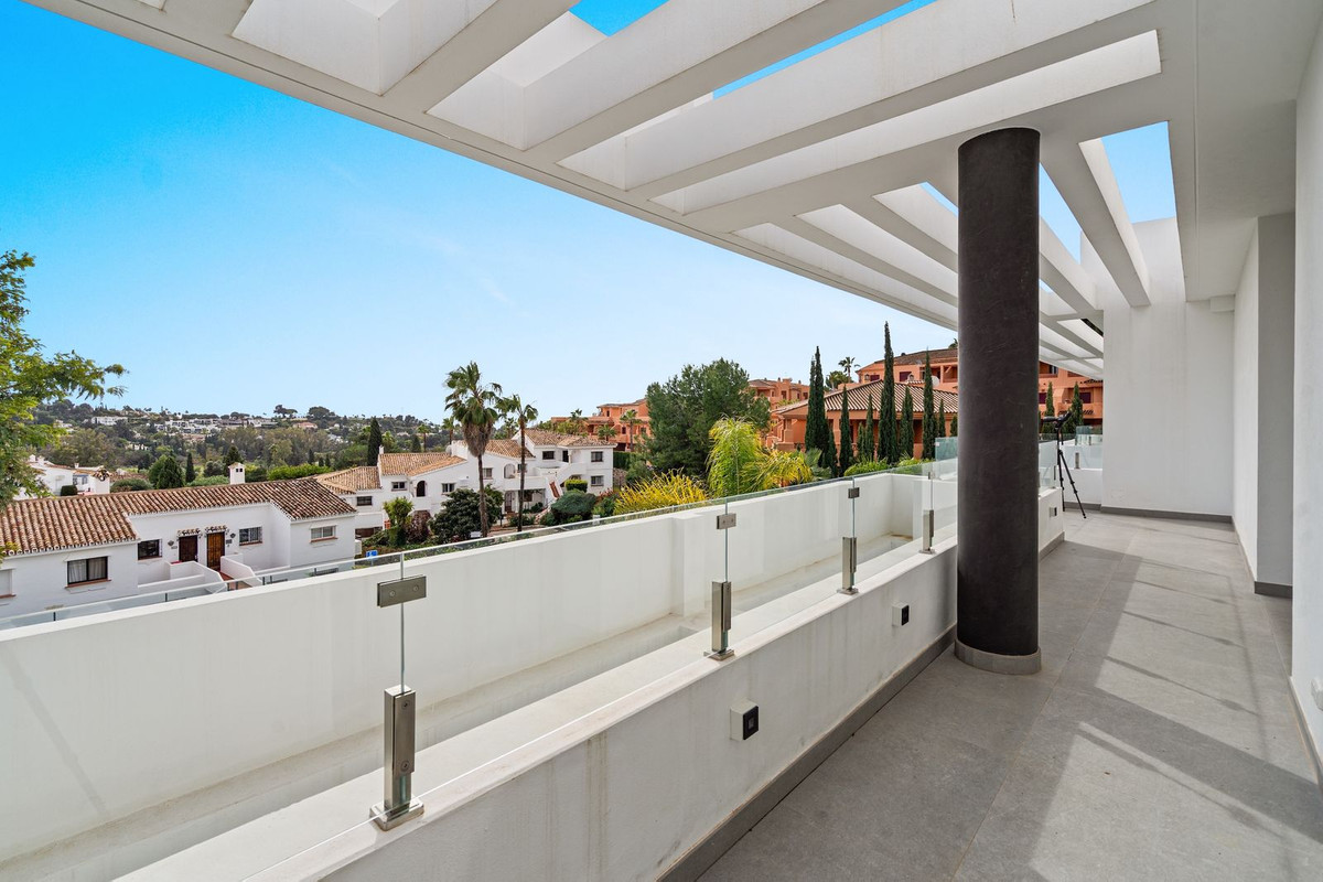 Huis te koop in Estepona | 5 slaapkamers H5299705