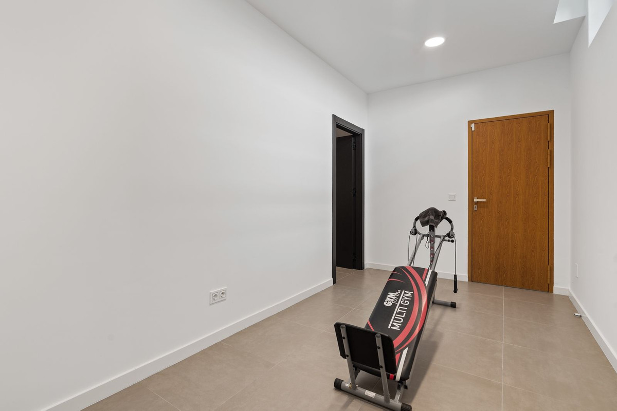 Huis te koop in Estepona | 5 slaapkamers H5299705