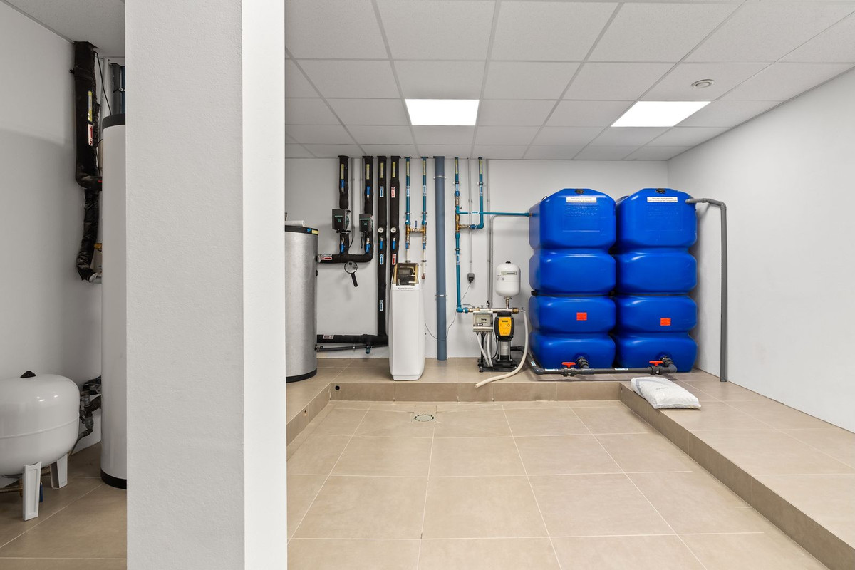 Huis te koop in Estepona | 5 slaapkamers H5299705