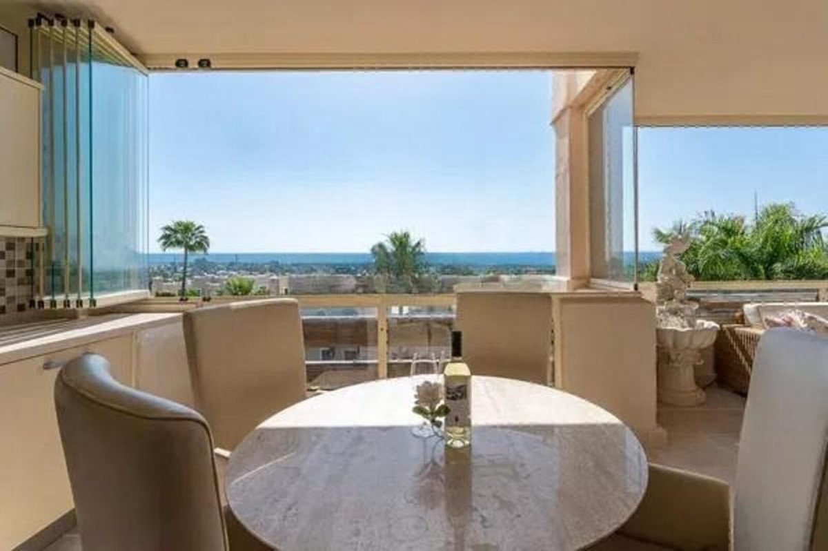 Appartement te koop in Estepona | 2 slaapkamers H5299765