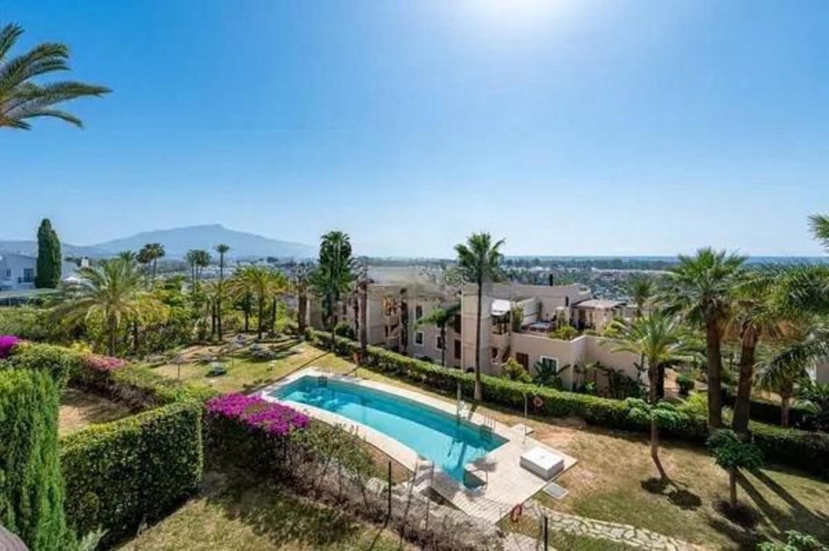 Appartement te koop in Estepona | 2 slaapkamers H5299765