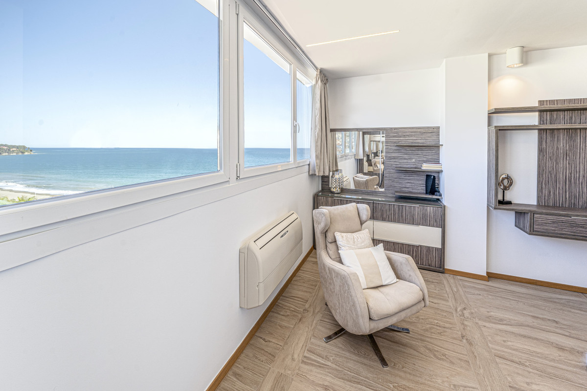 Penthouse te koop in Estepona | 2 slaapkamers H5300278