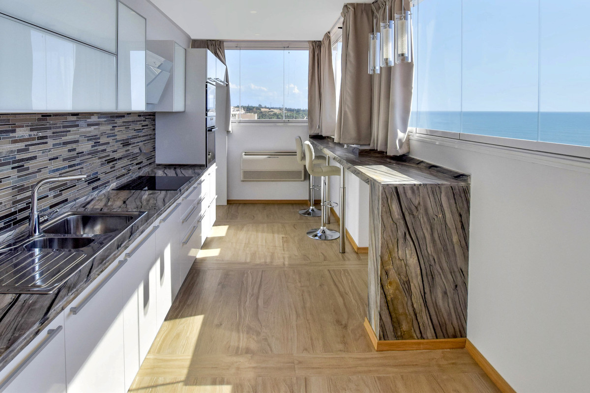 Penthouse te koop in Estepona | 2 slaapkamers H5300278