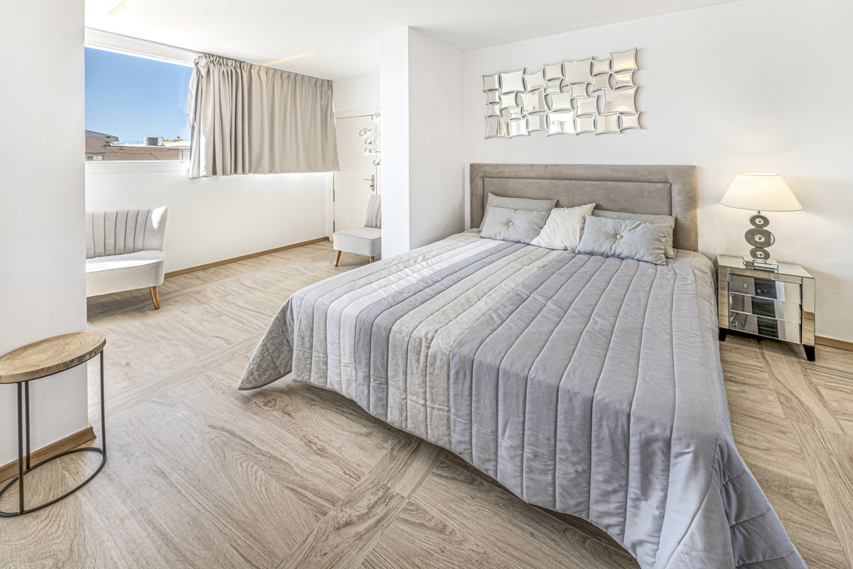 Penthouse te koop in Estepona | 2 slaapkamers H5300278