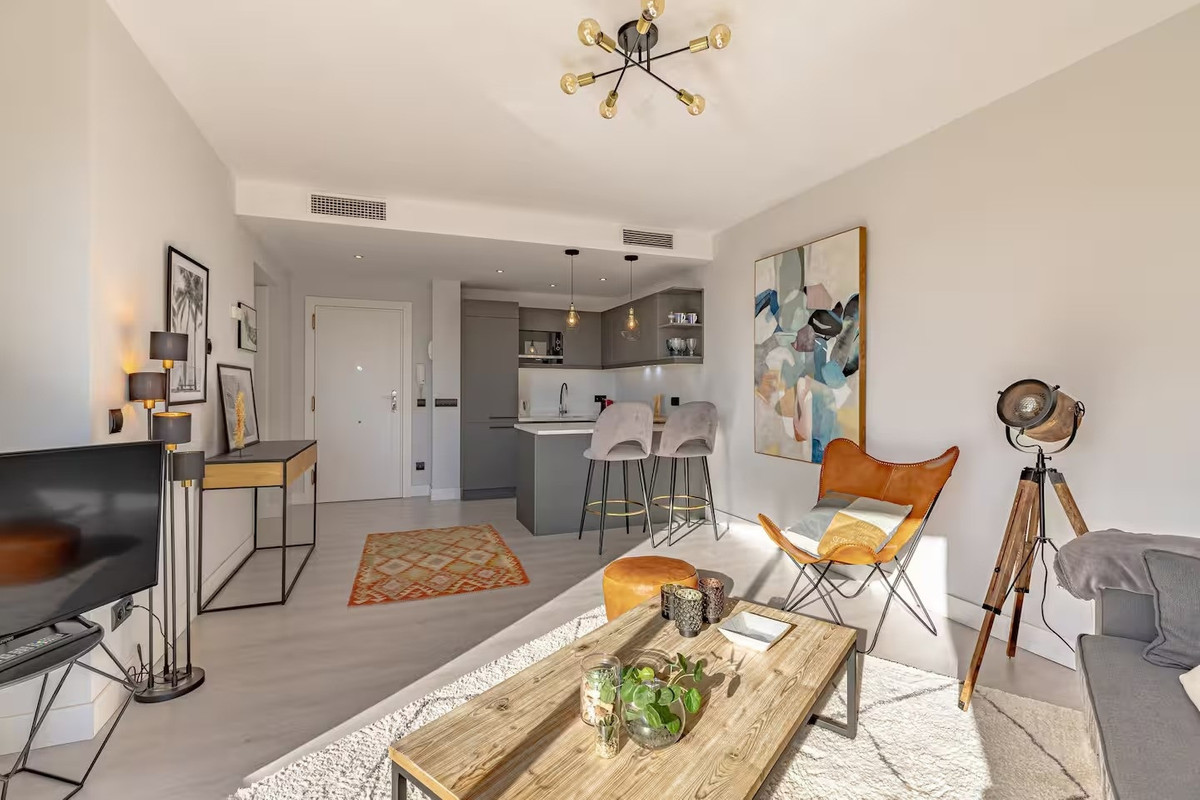 Appartement te koop in Estepona | 1 slaapkamers H5302996