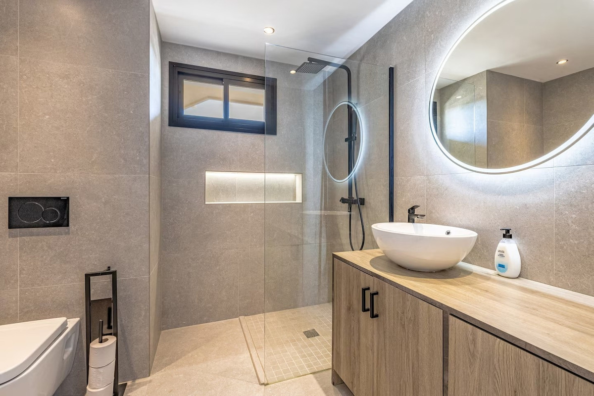 Appartement te koop in Estepona | 1 slaapkamers H5302996