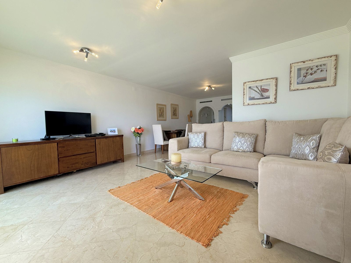 Appartement te koop in Estepona | 2 slaapkamers H5304472