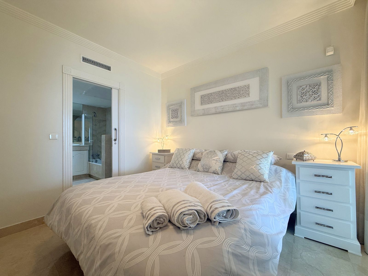 Appartement te koop in Estepona | 2 slaapkamers H5304472