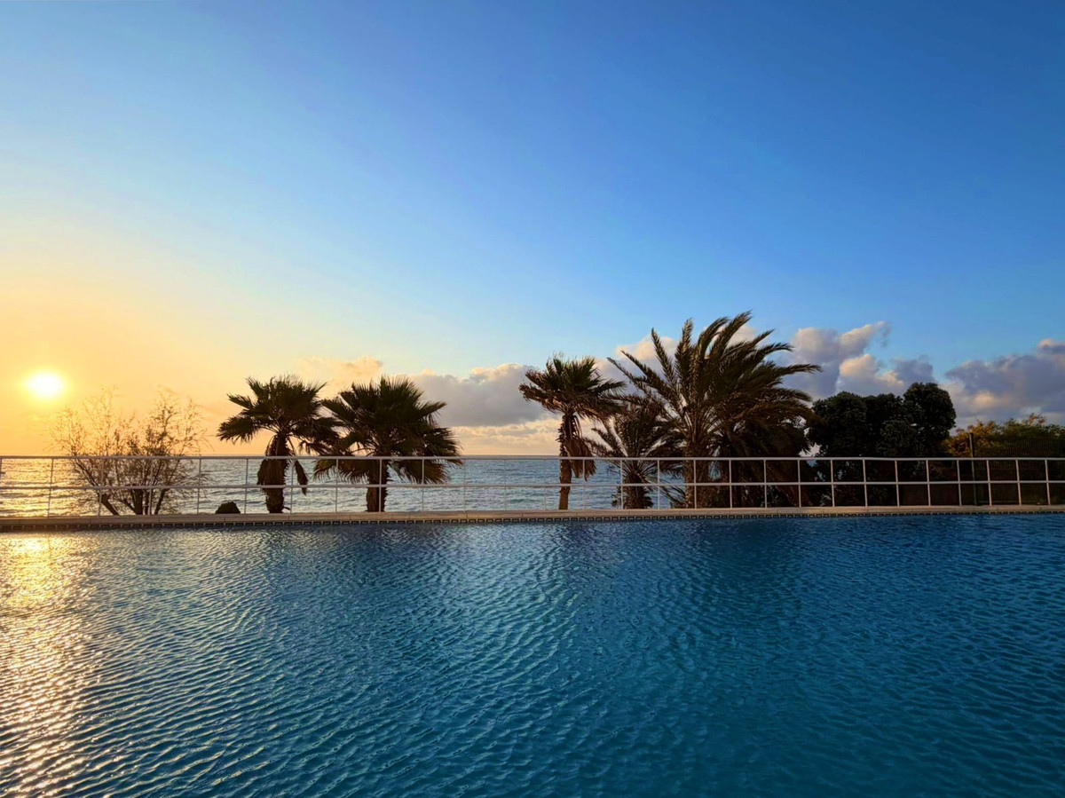 Appartement te koop in Estepona | 2 slaapkamers H5304472