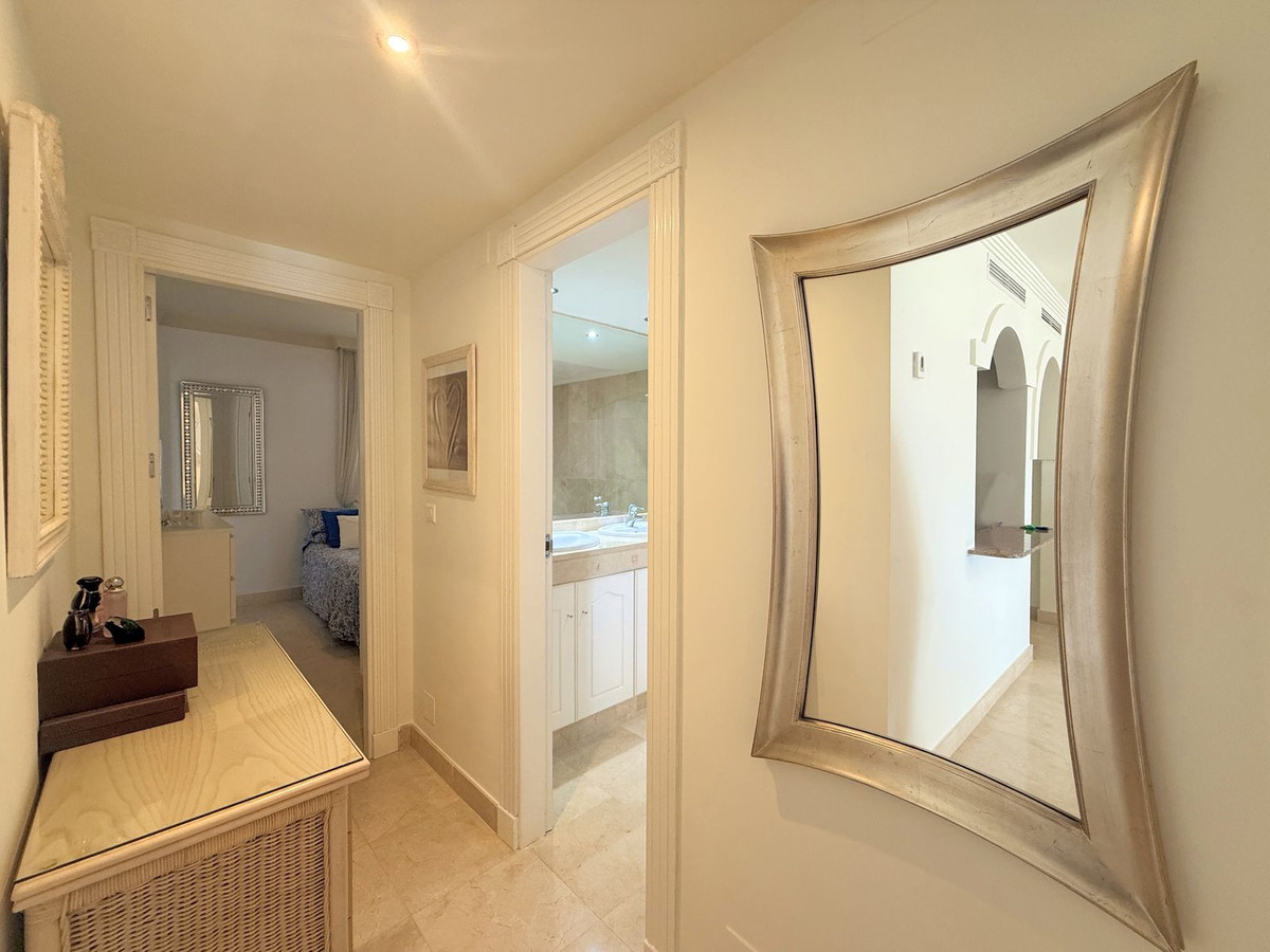 Appartement te koop in Estepona | 2 slaapkamers H5304472