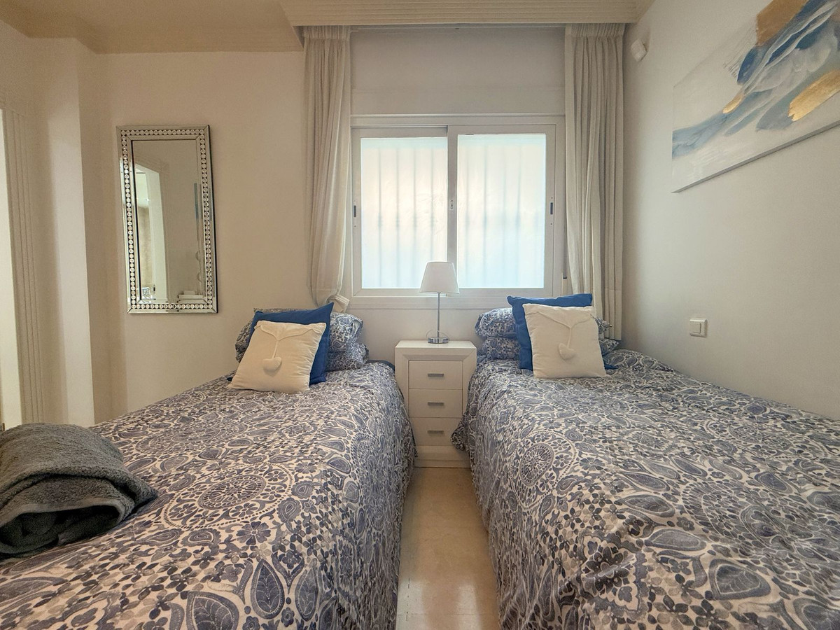 Appartement te koop in Estepona | 2 slaapkamers H5304472