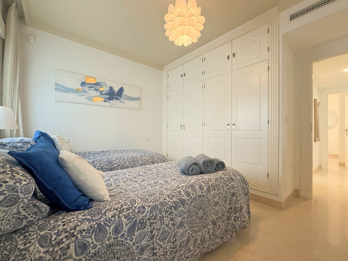 Appartement te koop in Estepona | 2 slaapkamers H5304472