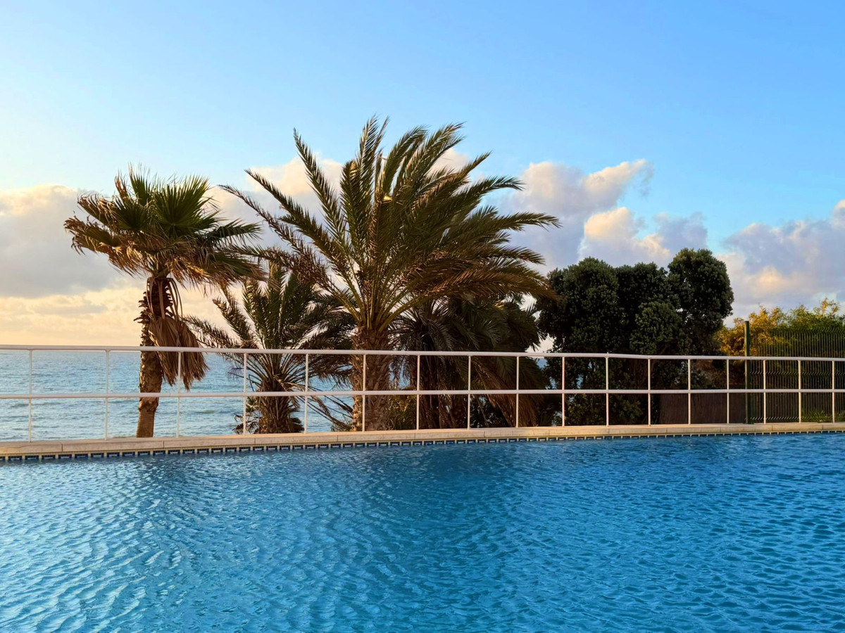 Appartement te koop in Estepona | 2 slaapkamers H5304472