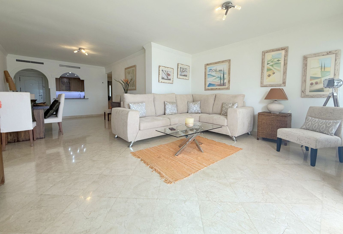 Appartement te koop in Estepona | 2 slaapkamers H5304472