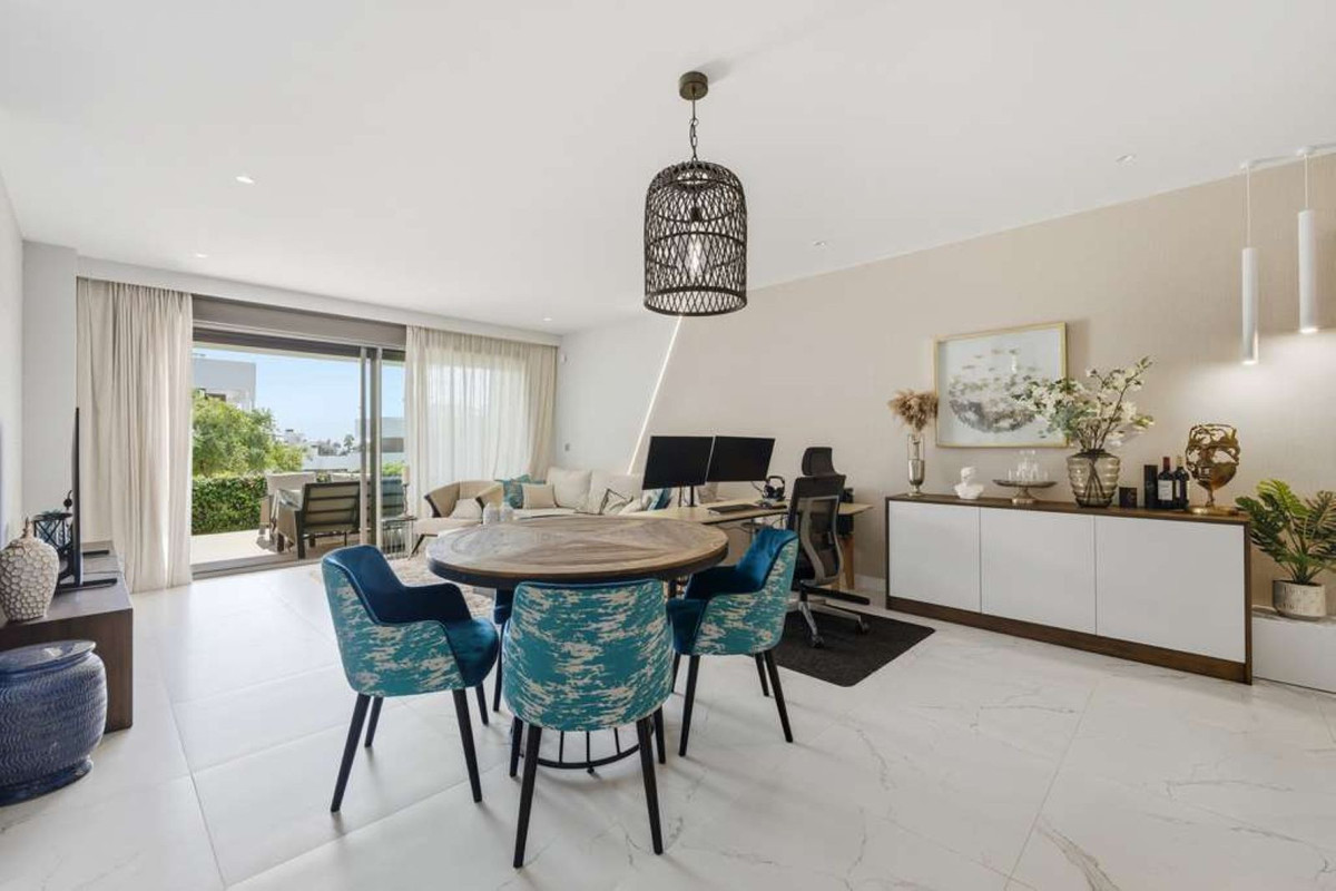 Appartement te koop in Estepona | 2 slaapkamers H5304778