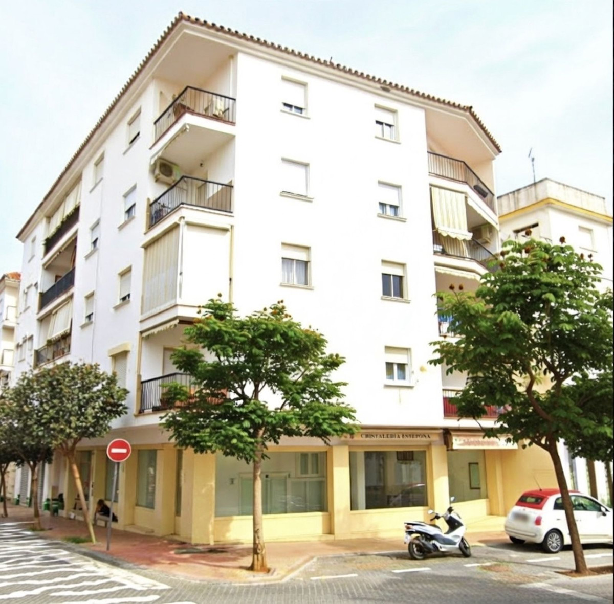 Appartement te koop in Estepona | 3 slaapkamers H5304985