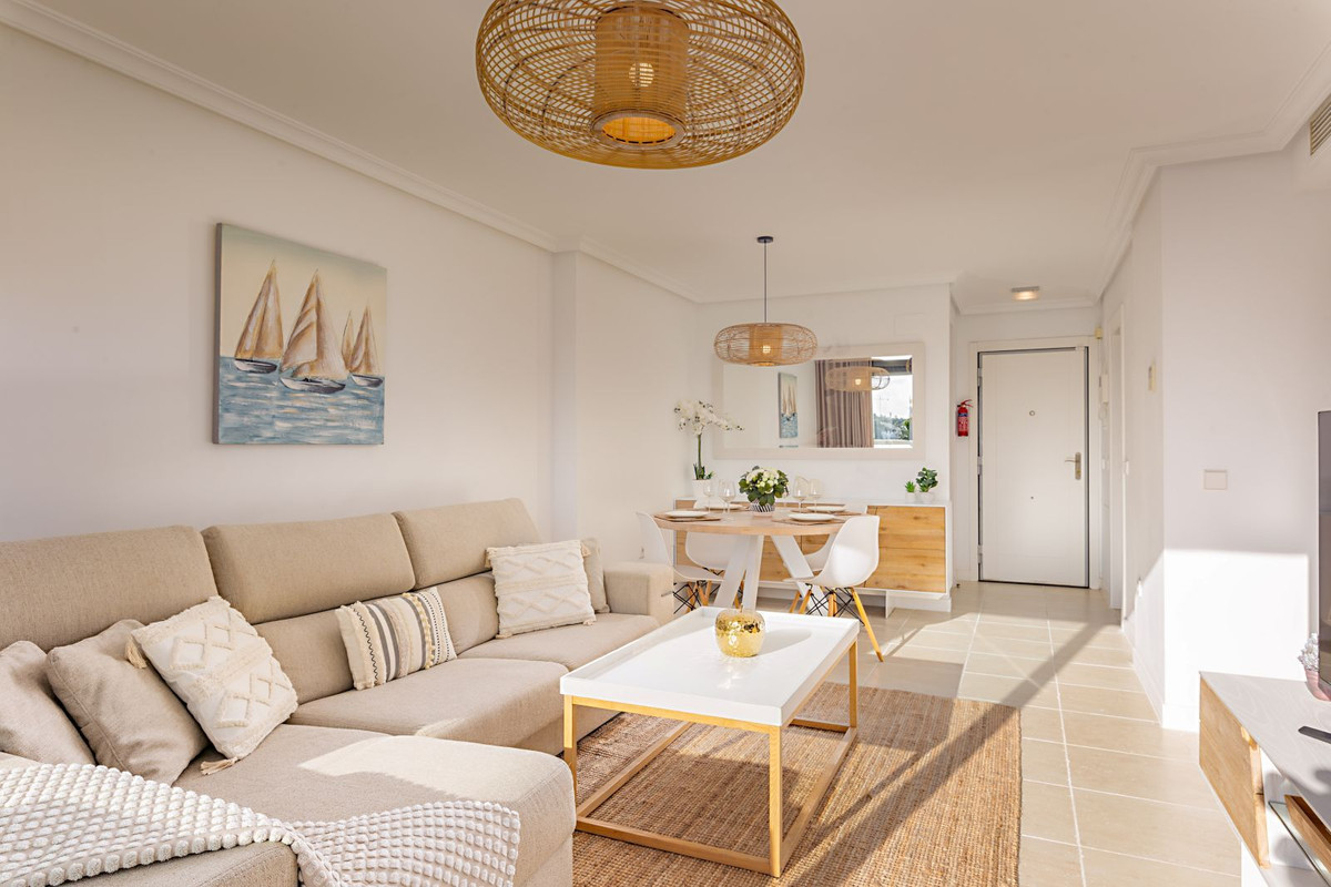 Appartement te koop in Estepona | 2 slaapkamers H5305102