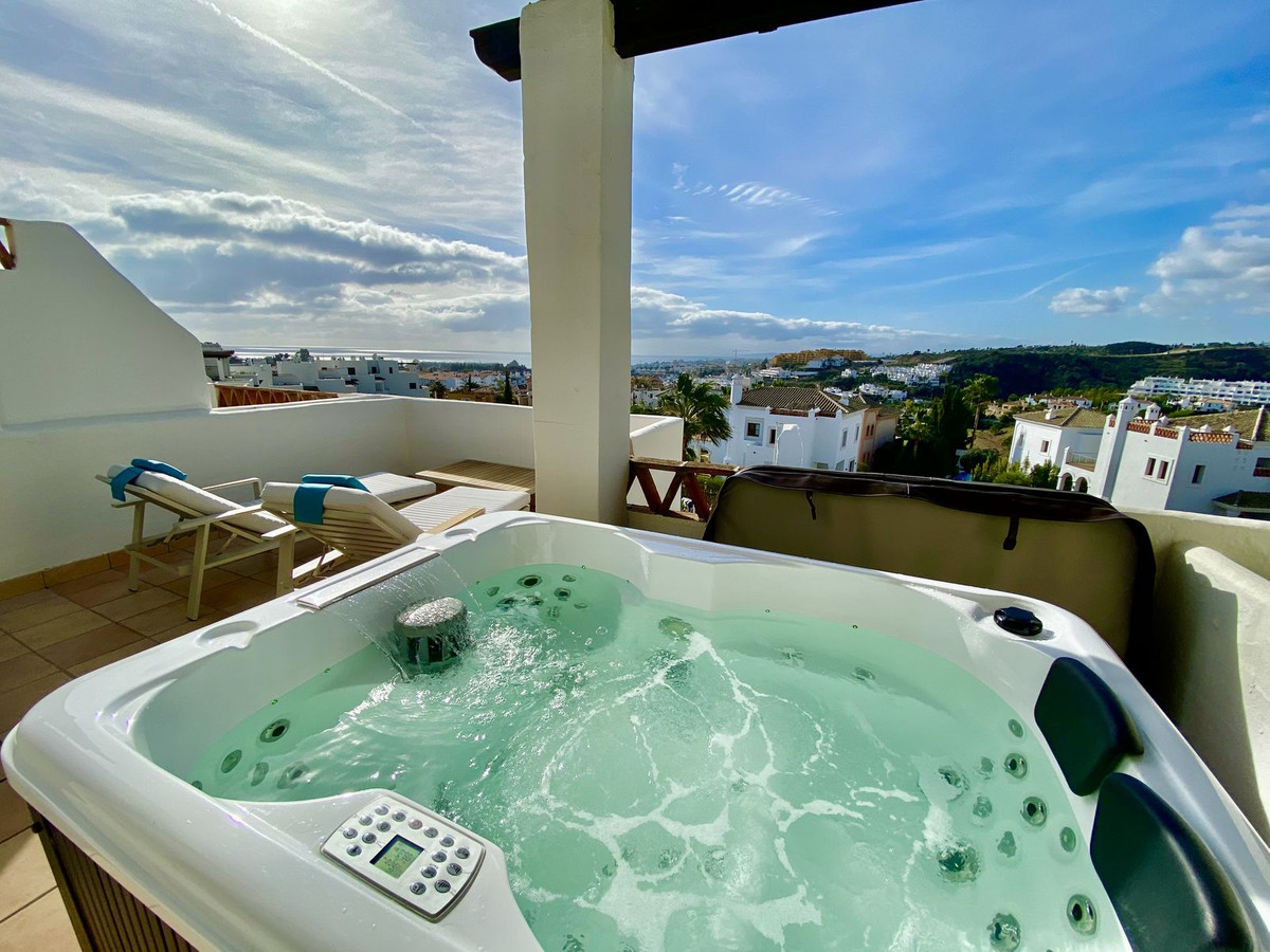 Appartement te koop in Estepona | 2 slaapkamers H5305102