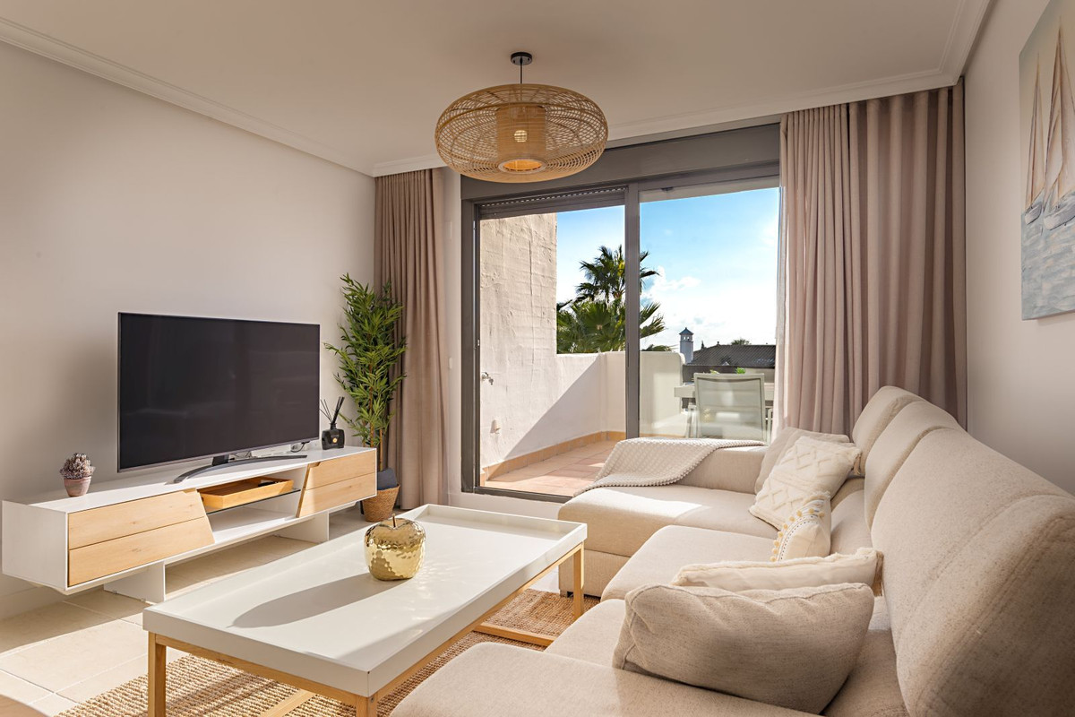 Appartement te koop in Estepona | 2 slaapkamers H5305102