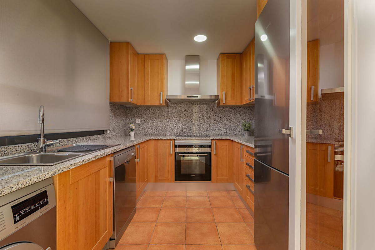 Appartement te koop in Estepona | 2 slaapkamers H5305102