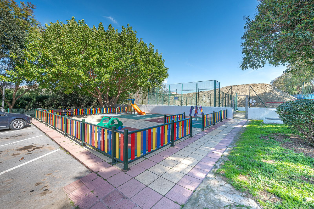 Appartement te koop in Estepona | 3 slaapkamers H5305156