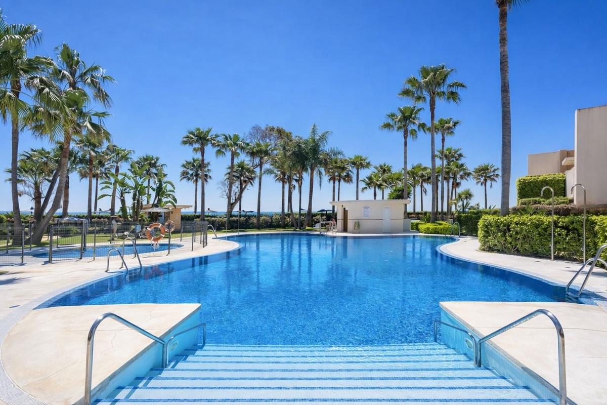 Appartement te koop in Estepona | 4 slaapkamers H5305189