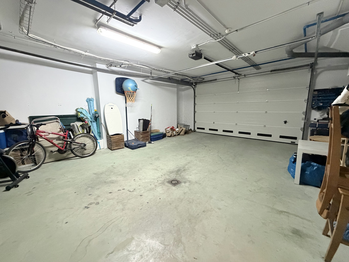 Appartement te koop in Estepona | 4 slaapkamers H5305330