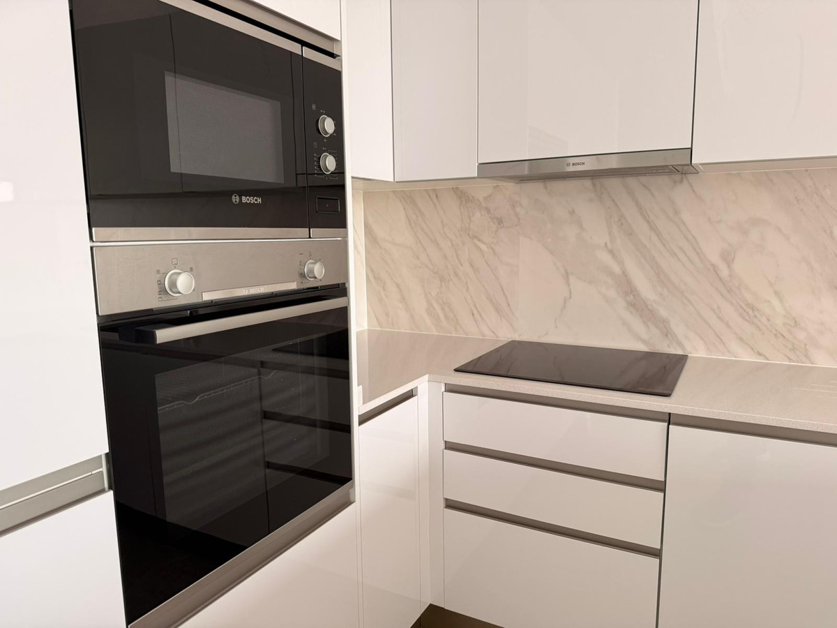 Appartement te koop in Estepona | 2 slaapkamers H5305396