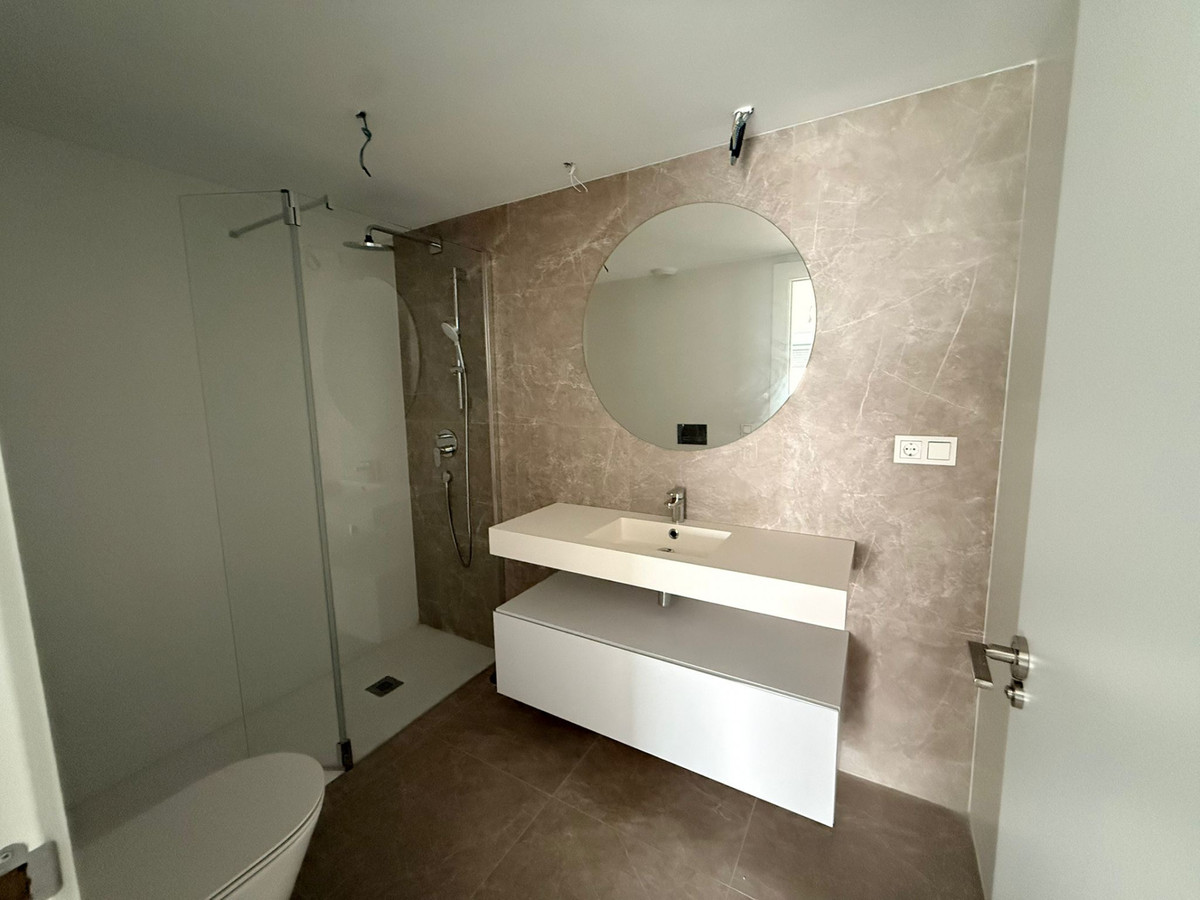 Appartement te koop in Estepona | 2 slaapkamers H5305396