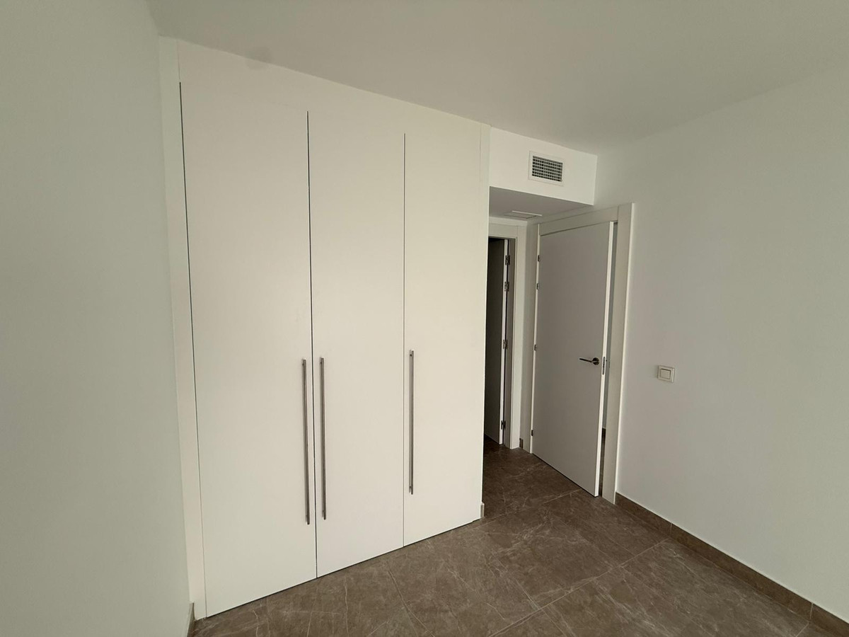 Appartement te koop in Estepona | 2 slaapkamers H5305396