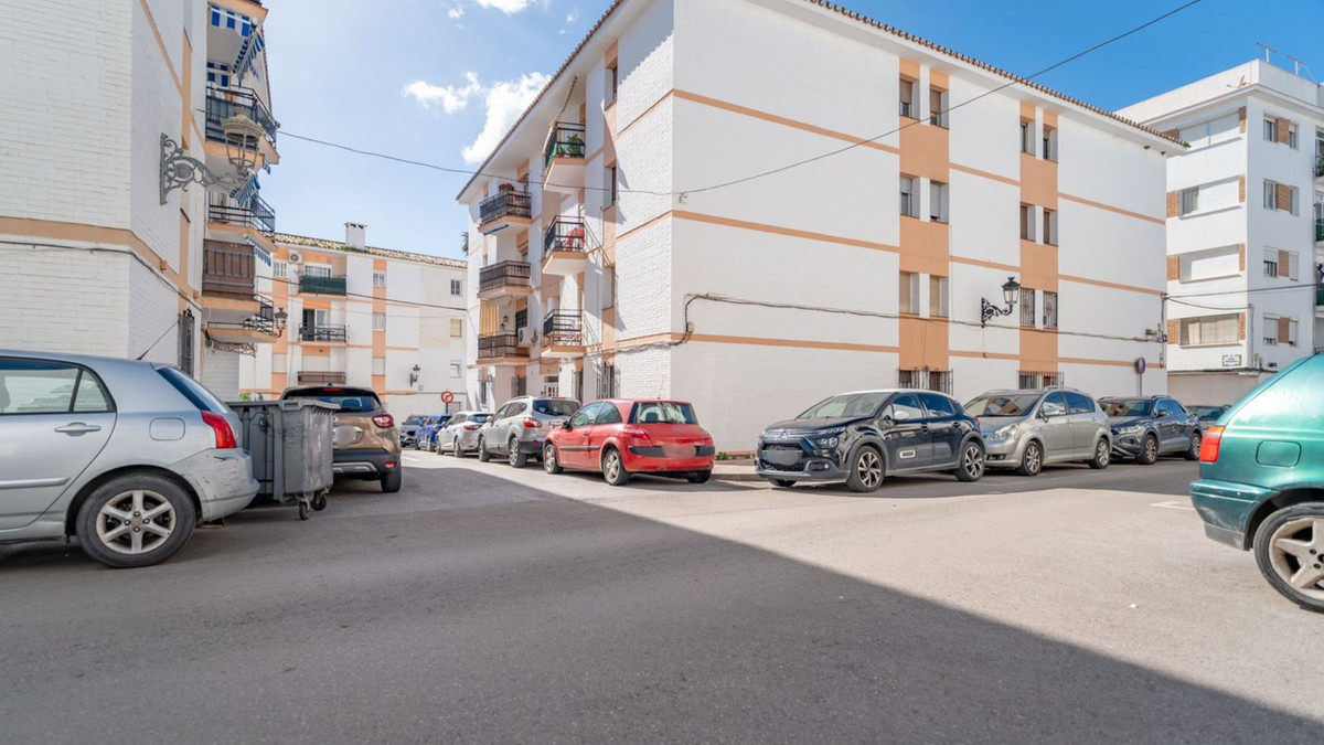 Appartement te koop in Estepona | 3 slaapkamers H5305462