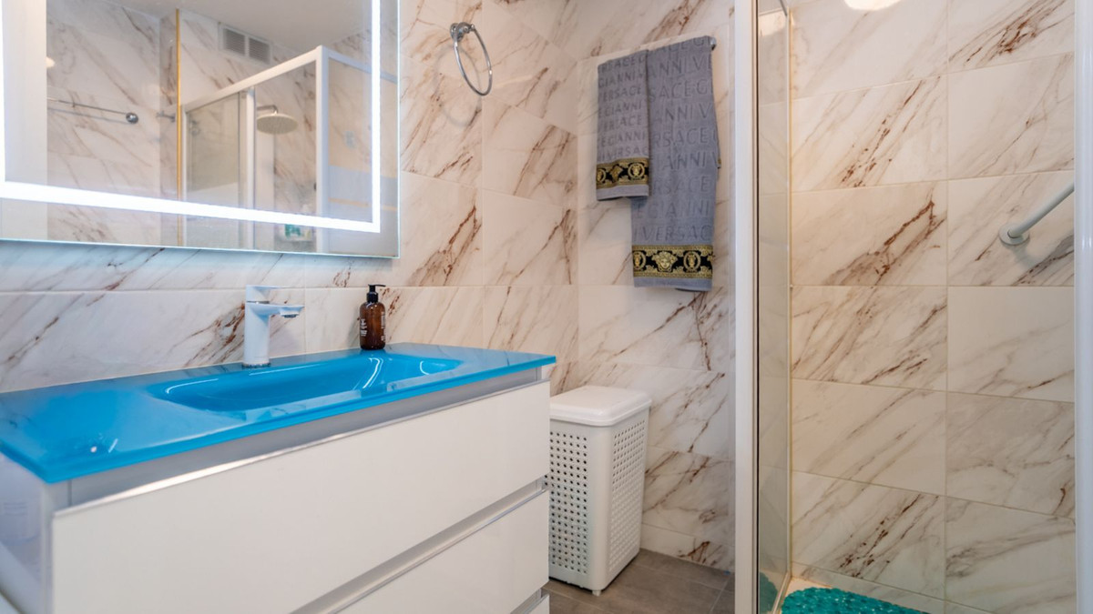 Penthouse te koop in Estepona | 2 slaapkamers H5305492