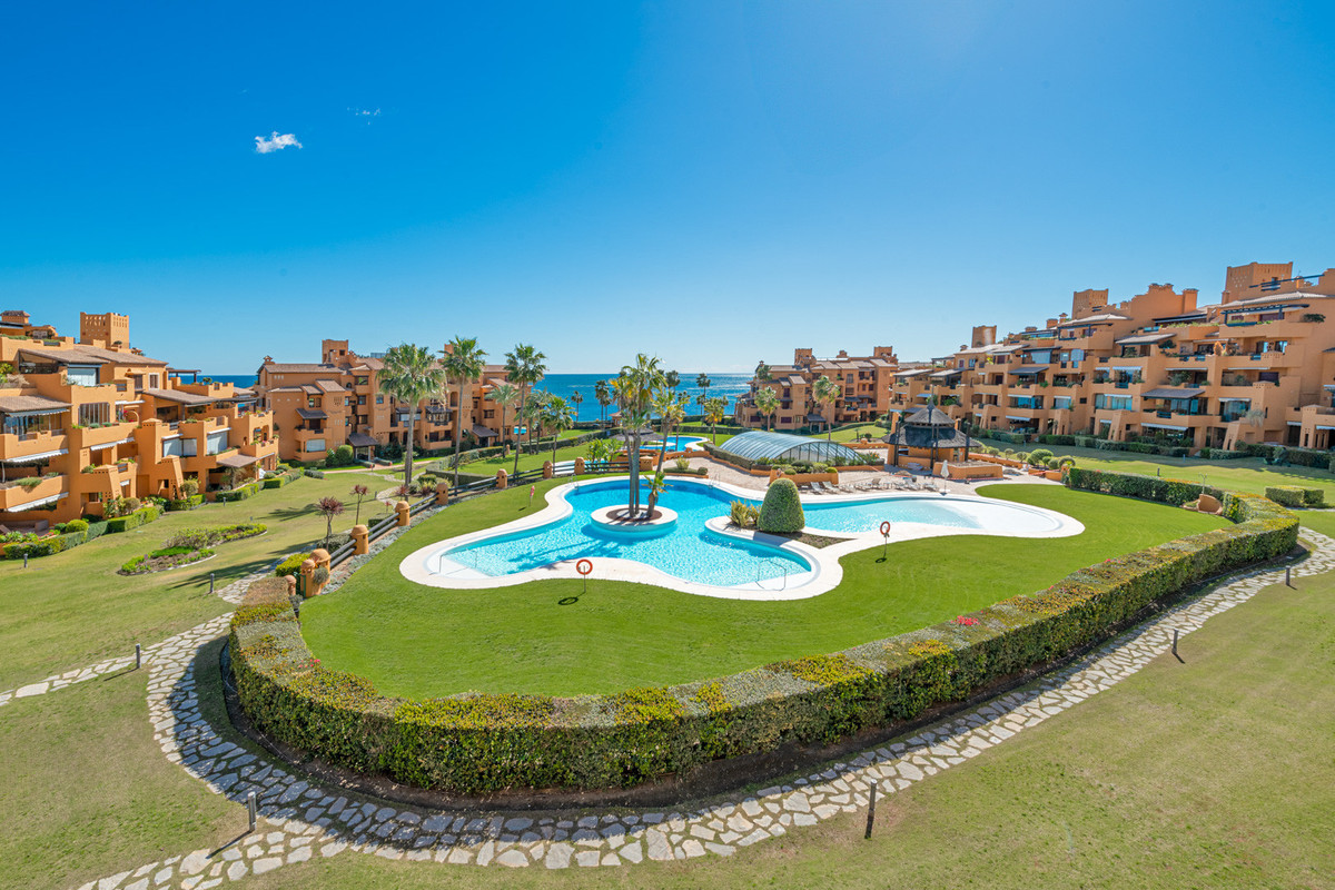 Appartement te koop in Estepona | 3 slaapkamers H5305501