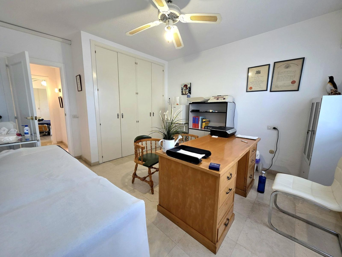 Appartement te koop in Estepona | 2 slaapkamers H5305555