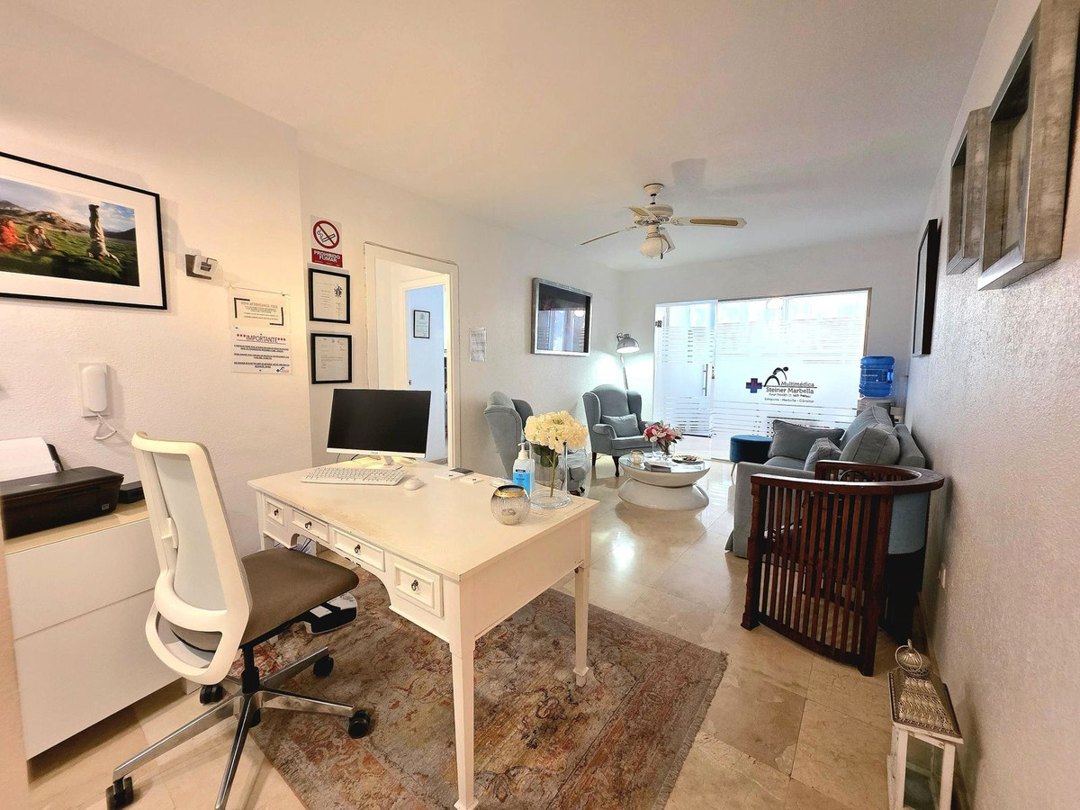 Appartement te koop in Estepona | 2 slaapkamers H5305555