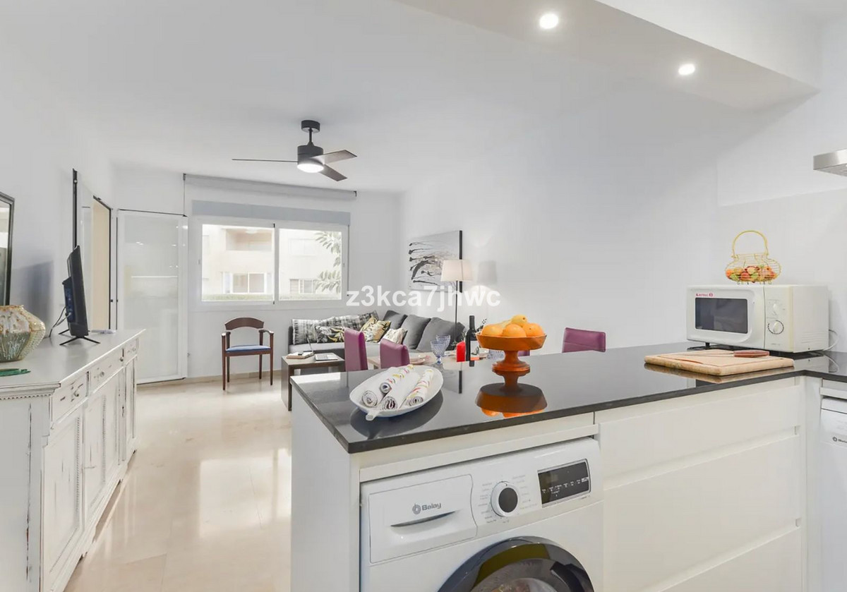 Appartement te koop in Estepona | 1 slaapkamers H5306521