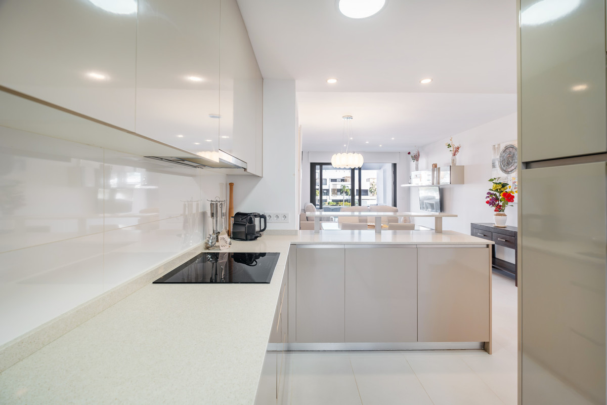 Appartement te koop in Estepona | 2 slaapkamers H5307142