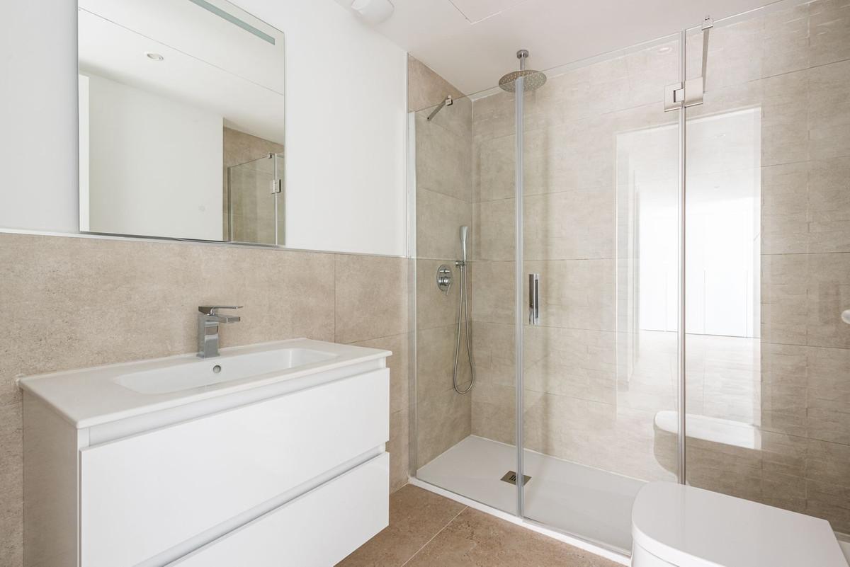 Penthouse te koop in Estepona | 4 slaapkamers H5307904