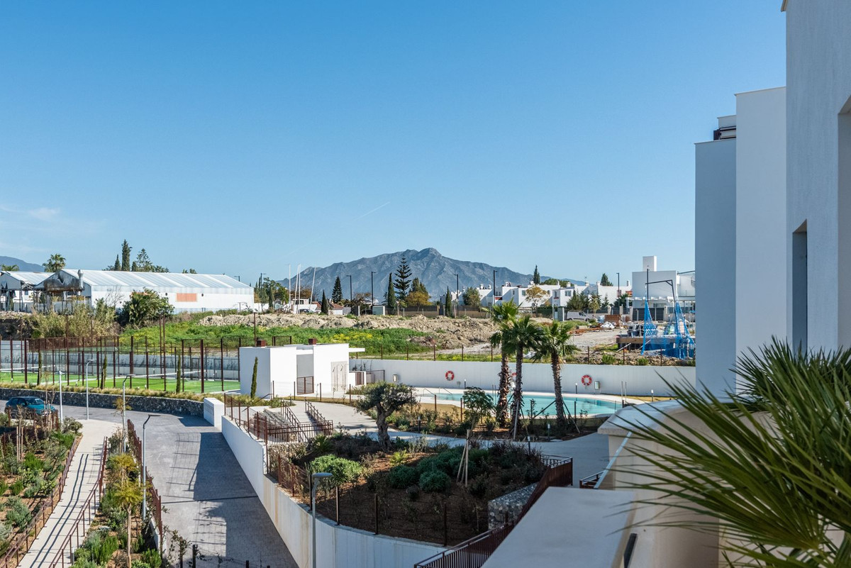 Penthouse te koop in Estepona | 4 slaapkamers H5307904