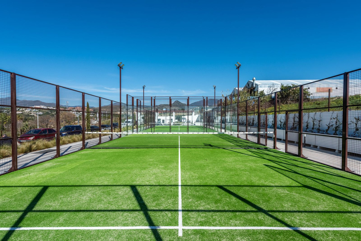 Penthouse te koop in Estepona | 4 slaapkamers H5307904