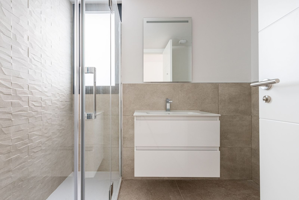 Penthouse te koop in Estepona | 4 slaapkamers H5307904