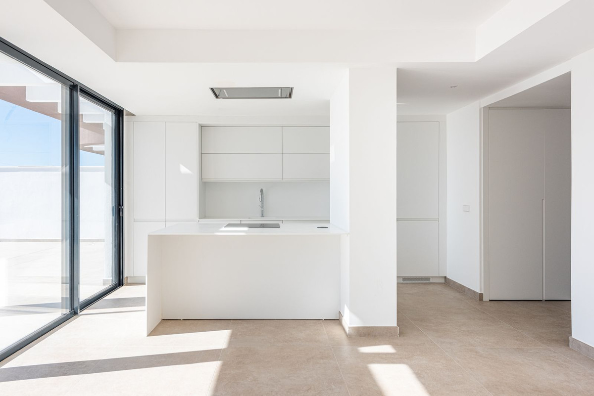 Penthouse te koop in Estepona | 4 slaapkamers H5307904