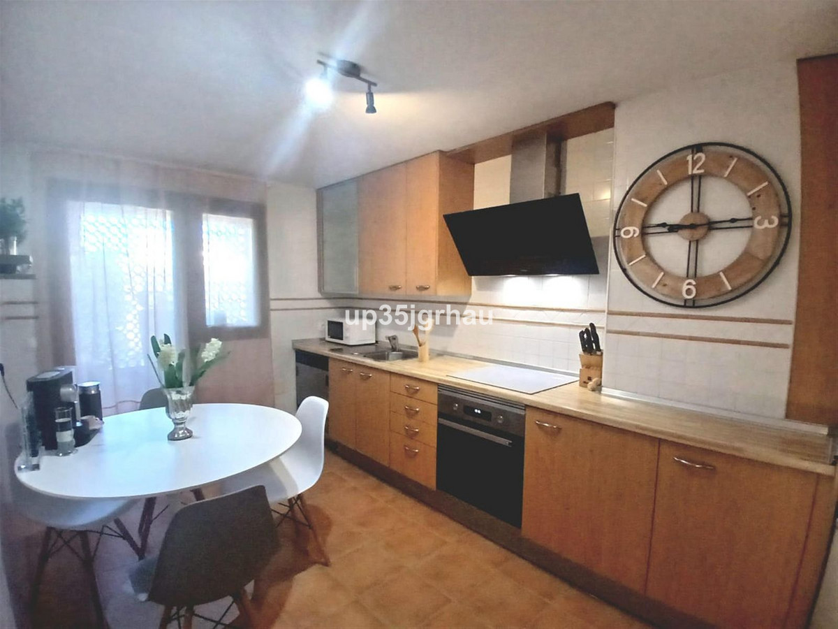 Appartement te koop in Estepona | 2 slaapkamers H5307991