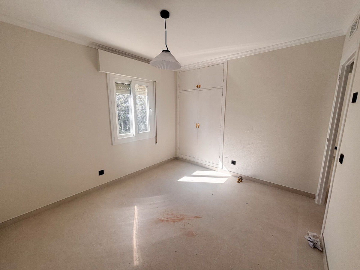 Appartement te koop in Estepona | 3 slaapkamers H5308846