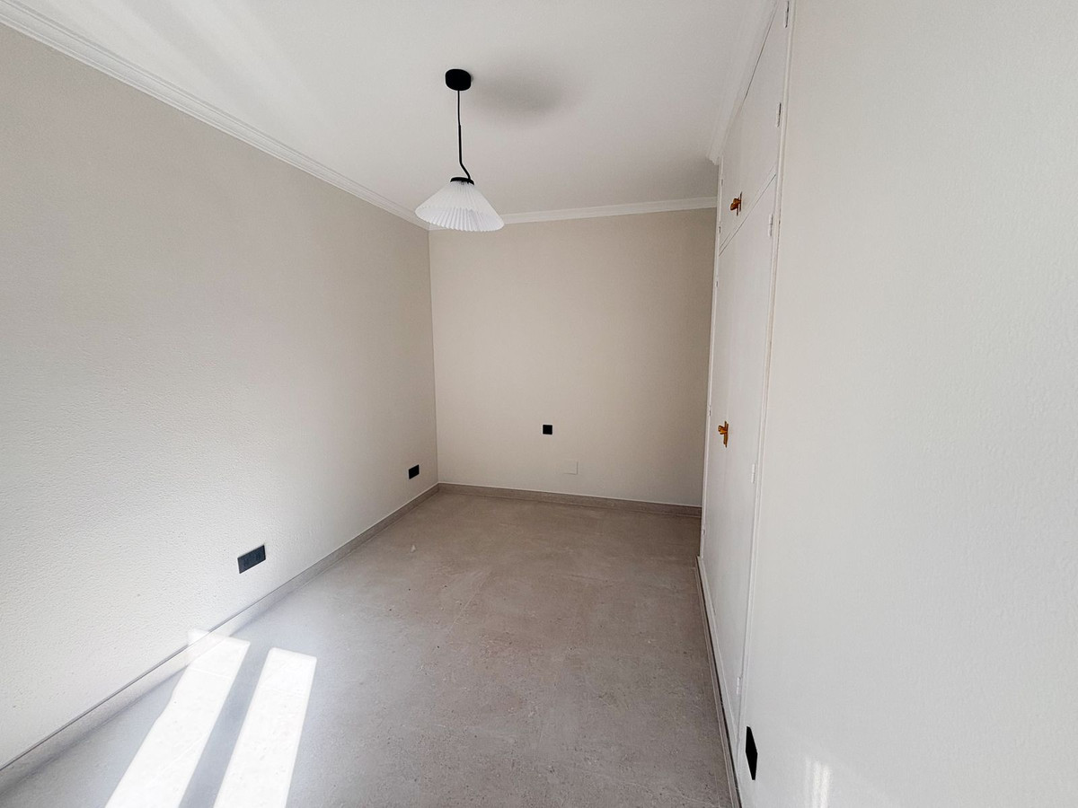 Appartement te koop in Estepona | 3 slaapkamers H5308846